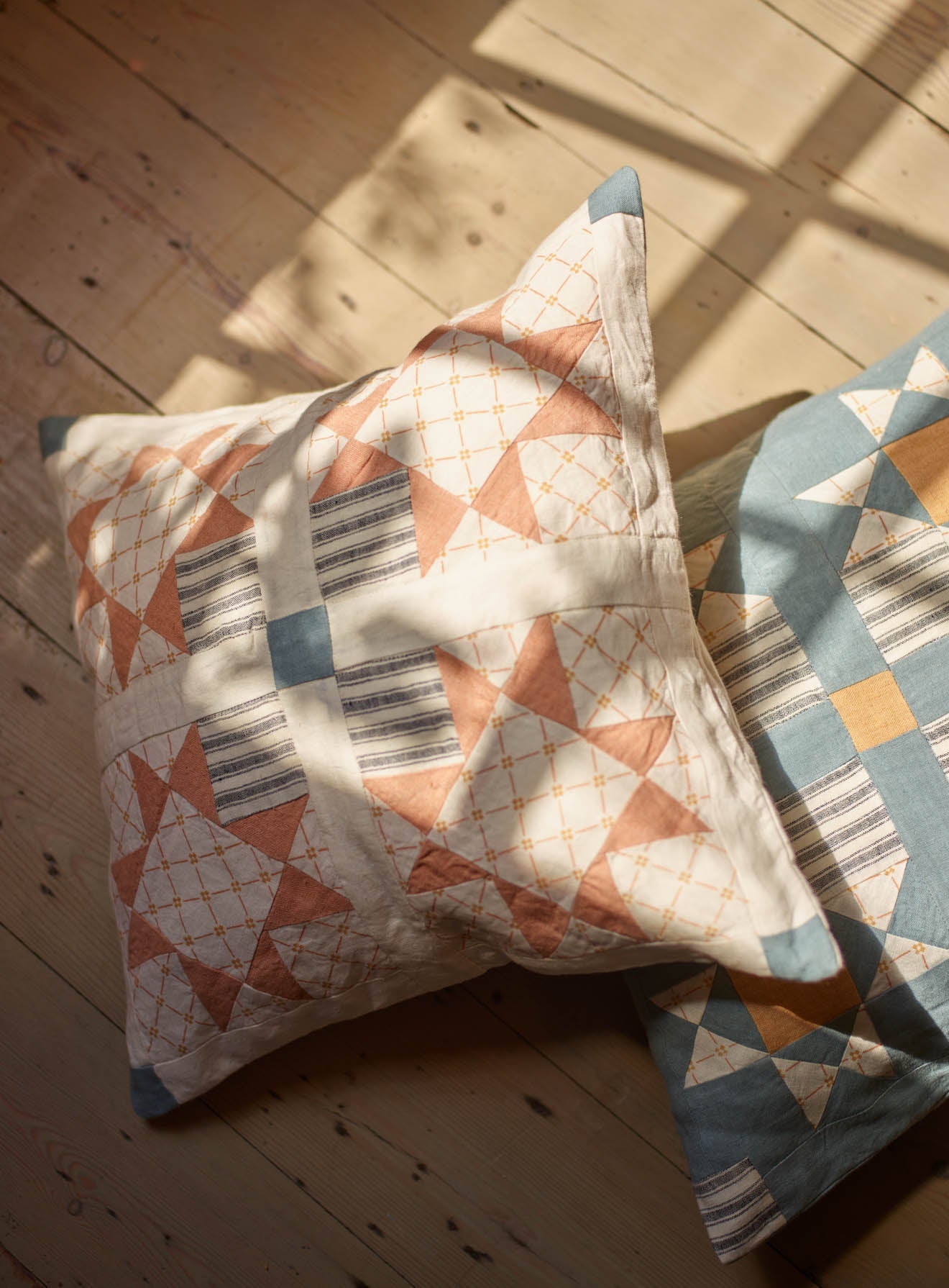 Coussin patchwork en lin, blanc chaud