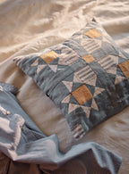 Coussin patchwork en lin, bleu