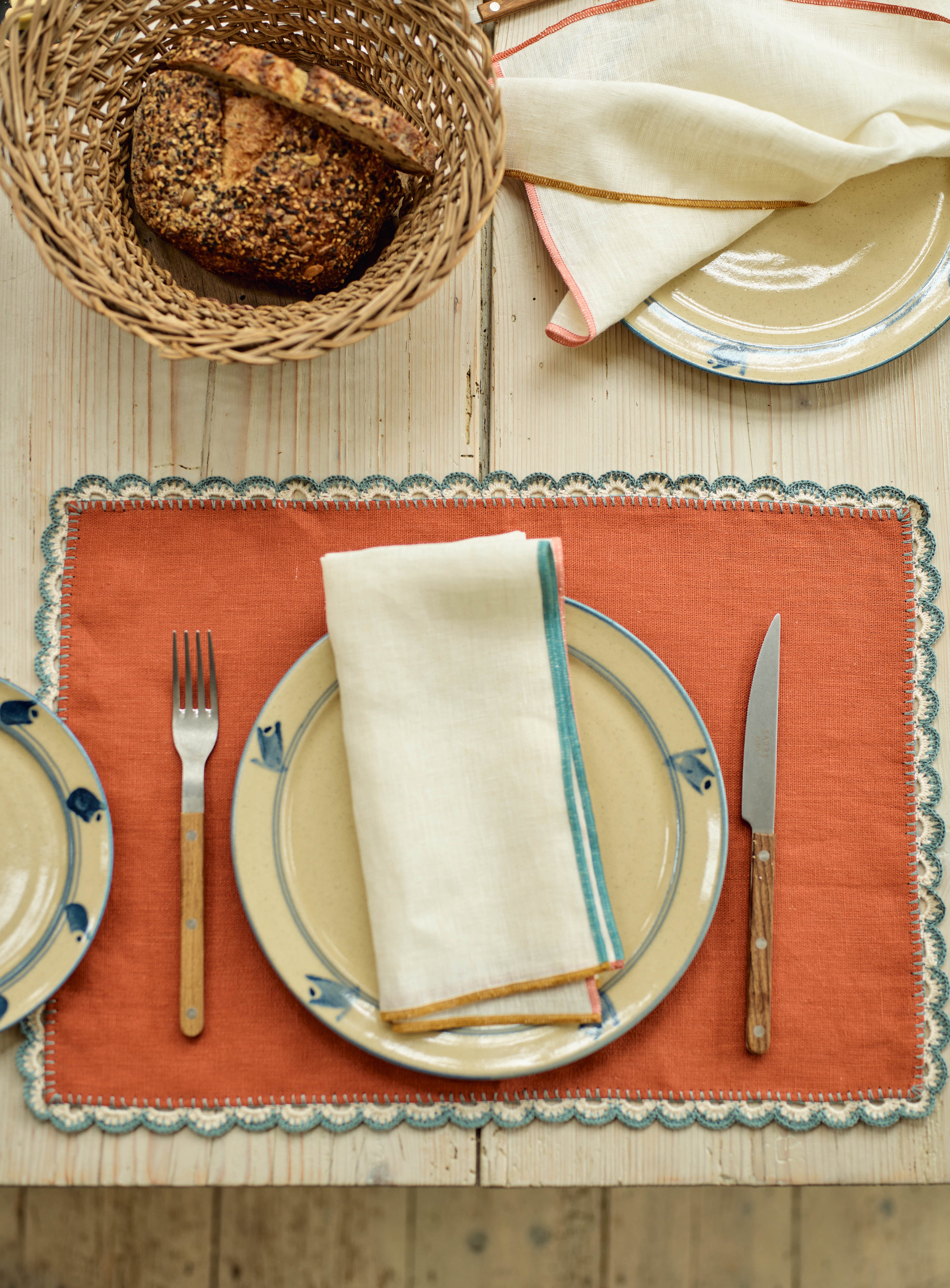 Set de table en lin à bordure crochetée, lot de deux