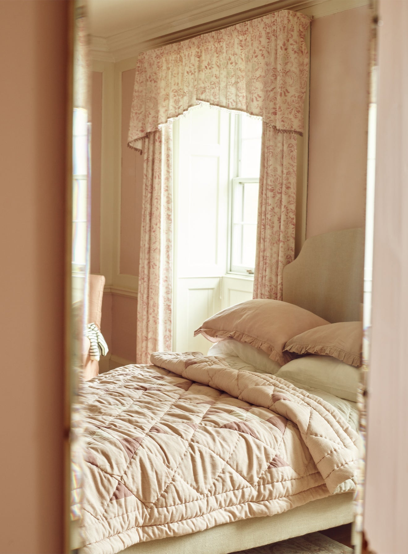 Lit Sloane, motif taupe à rayures Heritage
