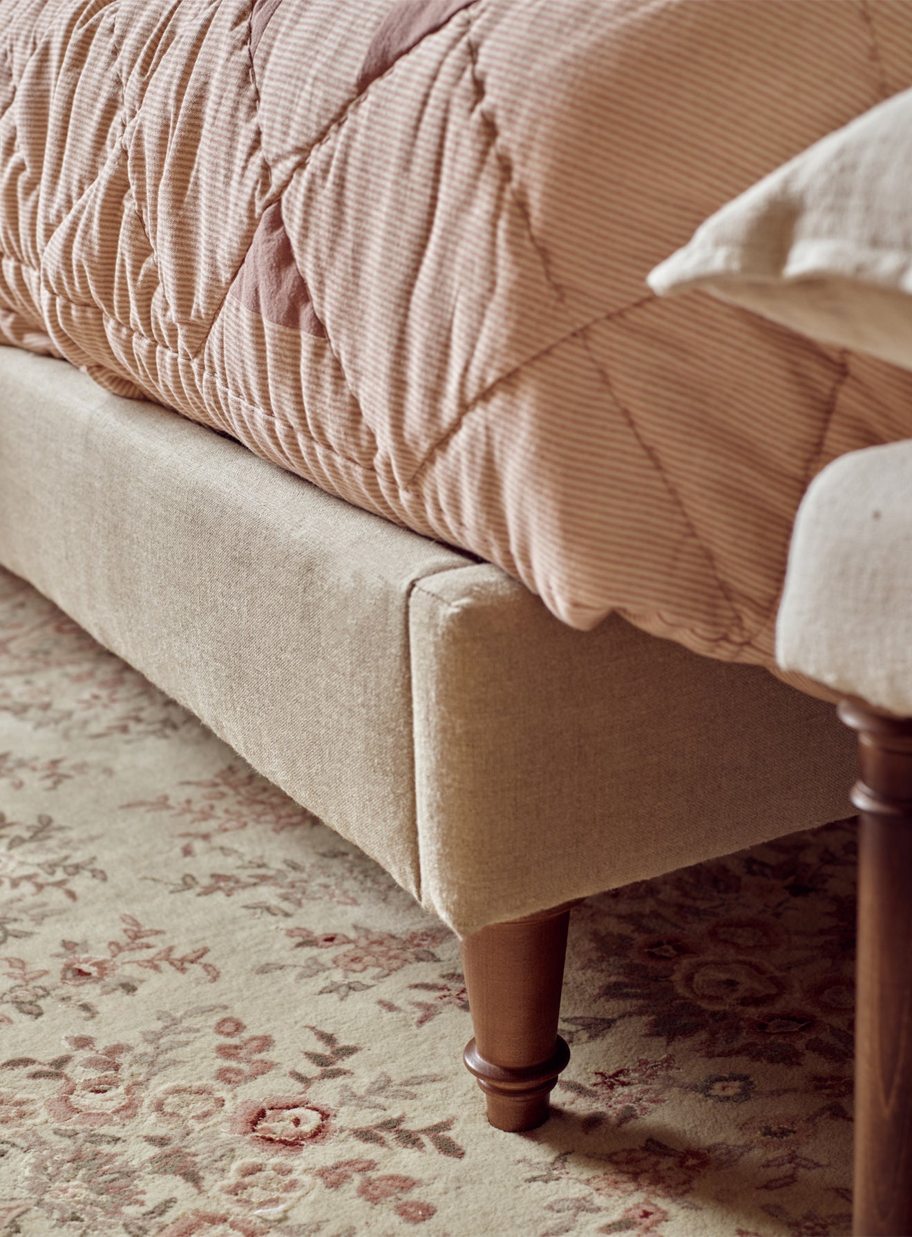 Lit Sloane, motif taupe à rayures Heritage