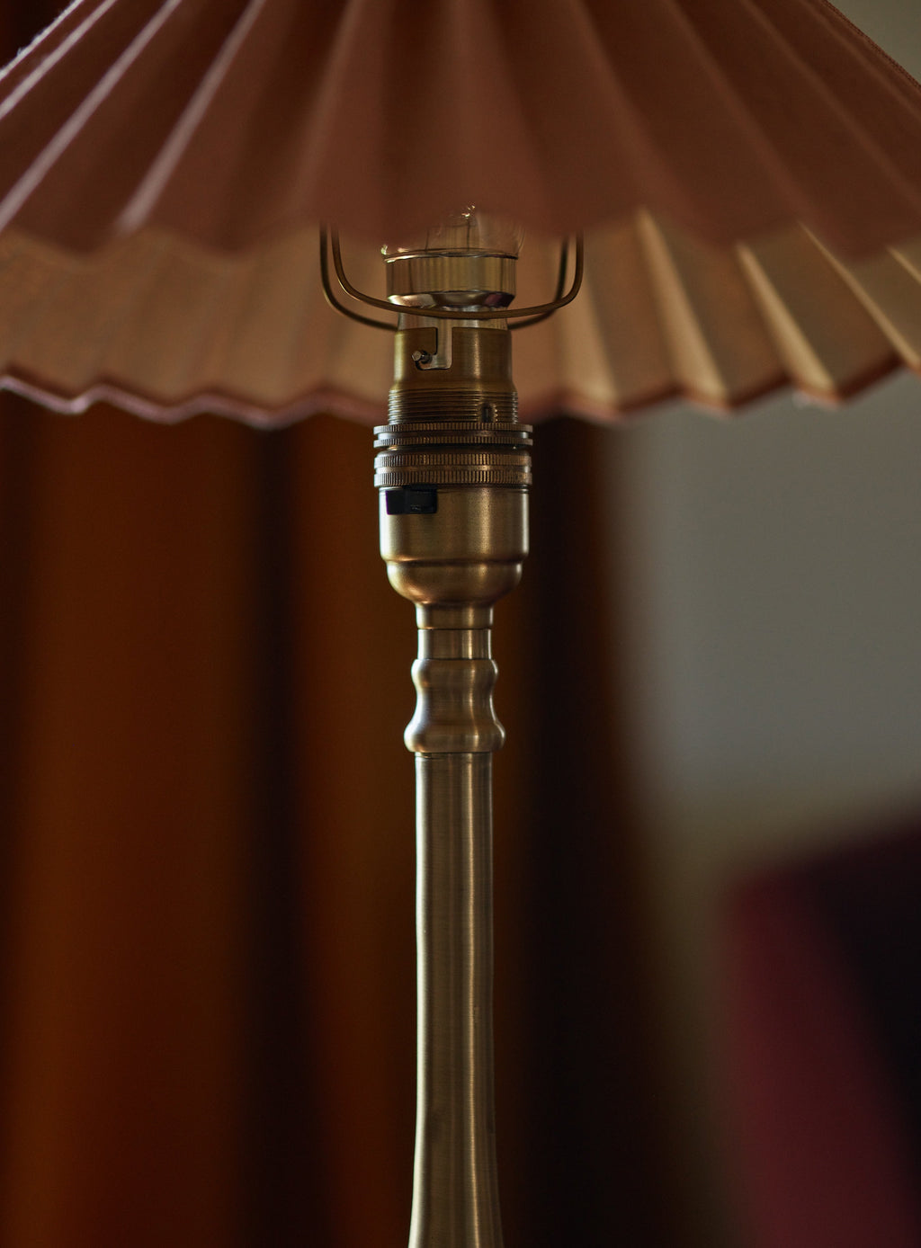 Lampe de table en laiton Barnaby