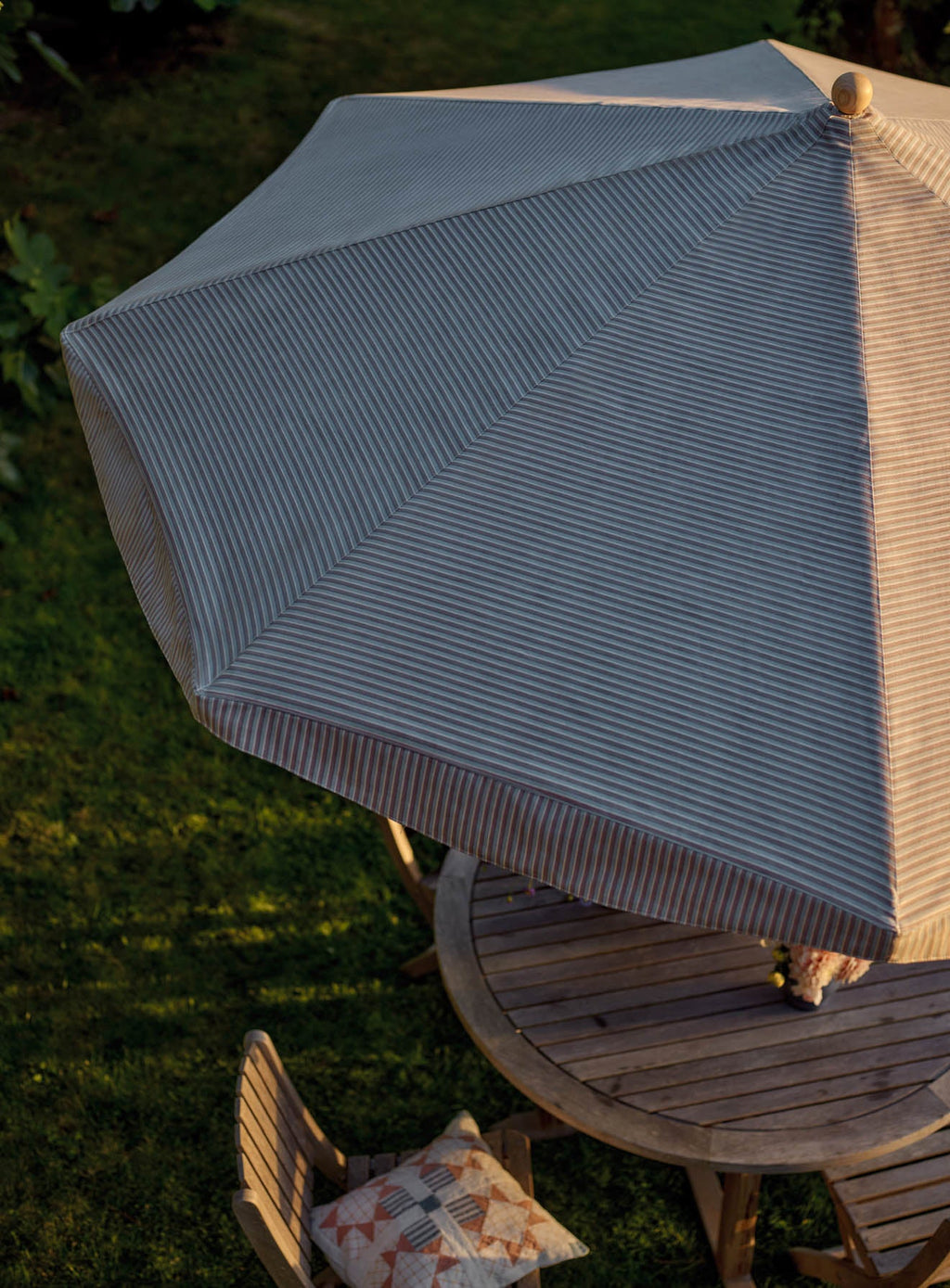 Parasol Polperro, rayures bleues